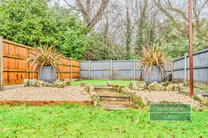 Photo 11- click for photo gallery